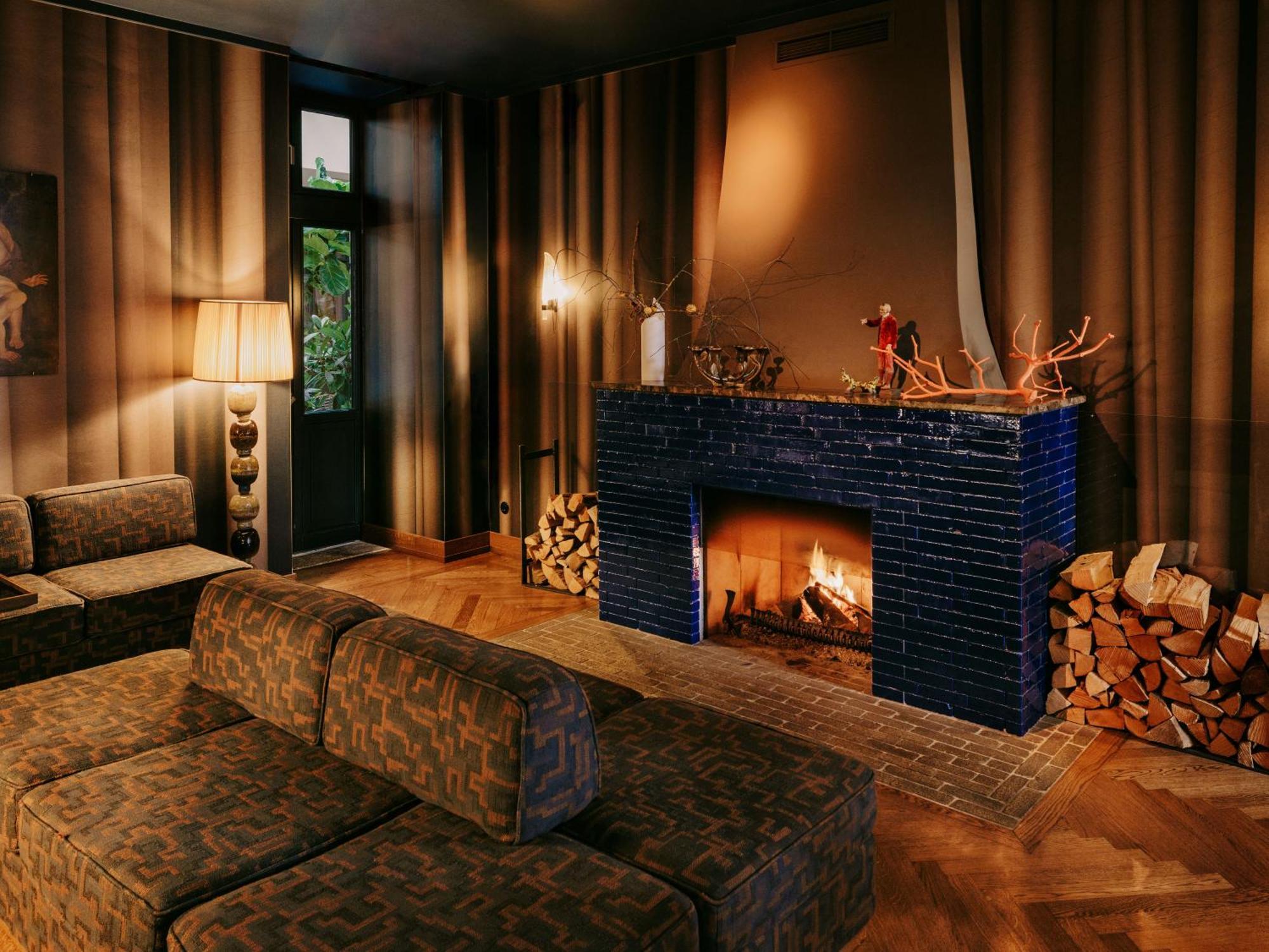 Boutique Hotel Chateau Royal Berlino Esterno foto Interior of the hotel